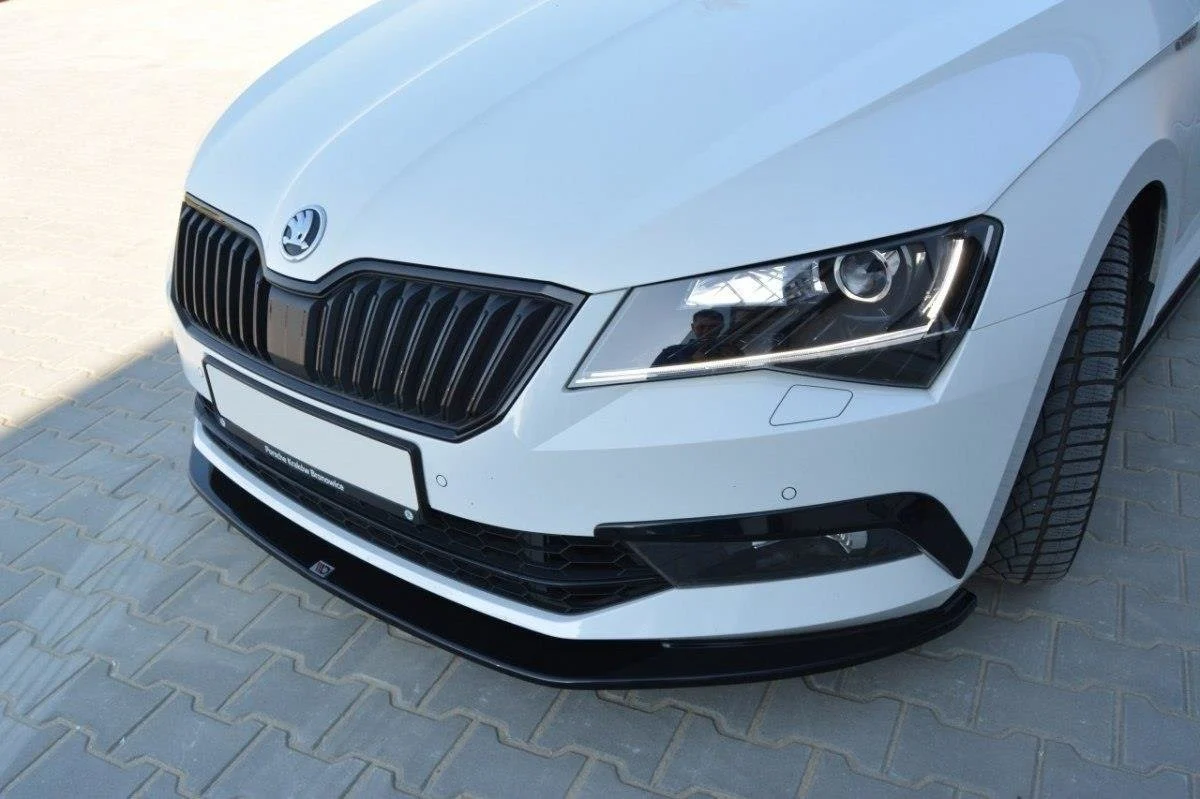 Front Ansatz V.3 für Skoda Superb Mk3 Carbon Look - Maxton Design