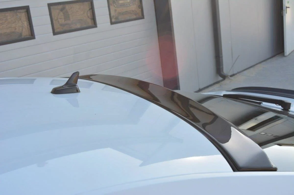 Heckscheiben Spoiler für SKODA SUPERB III Carbon Look - Maxton Design