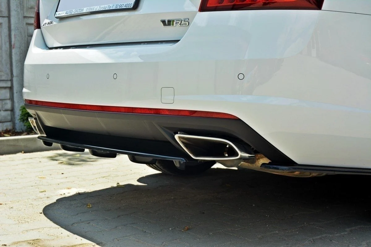 Diffusor Heck Ansatz für Skoda Octavia III RS Preface/Facelift Carbon Look - Maxton Design