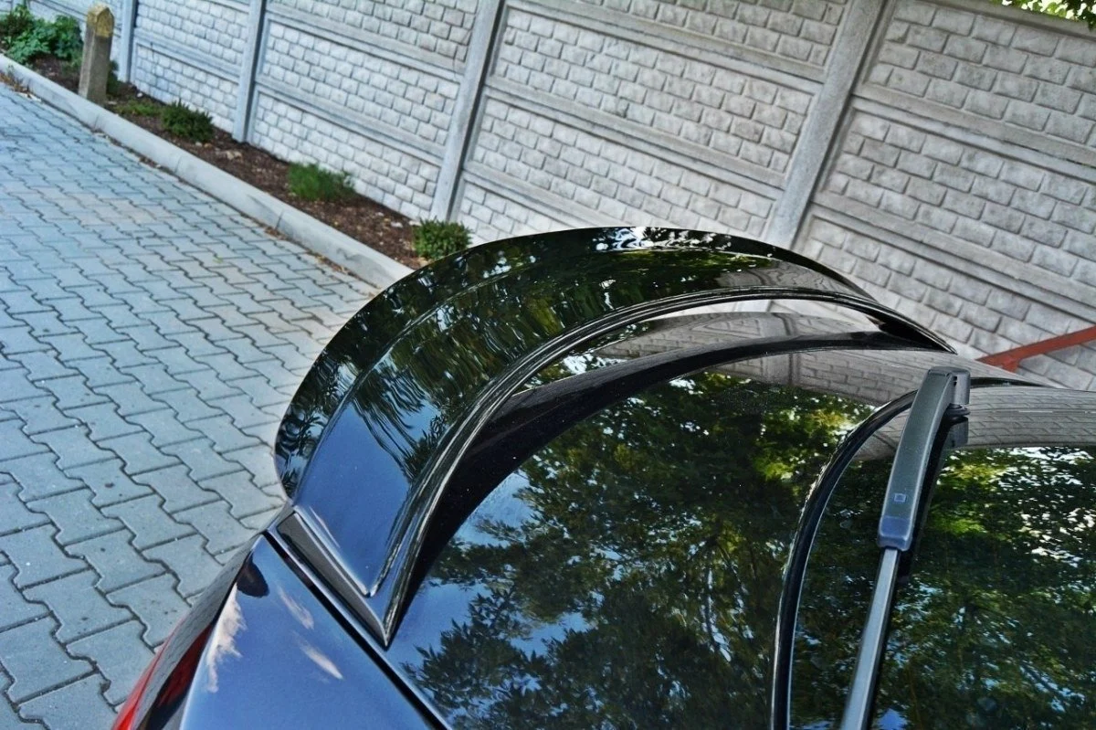 Spoiler CAP für SKODA OCTAVIA III RS PREFACE/FACELIFT Carbon Look - Maxton Design