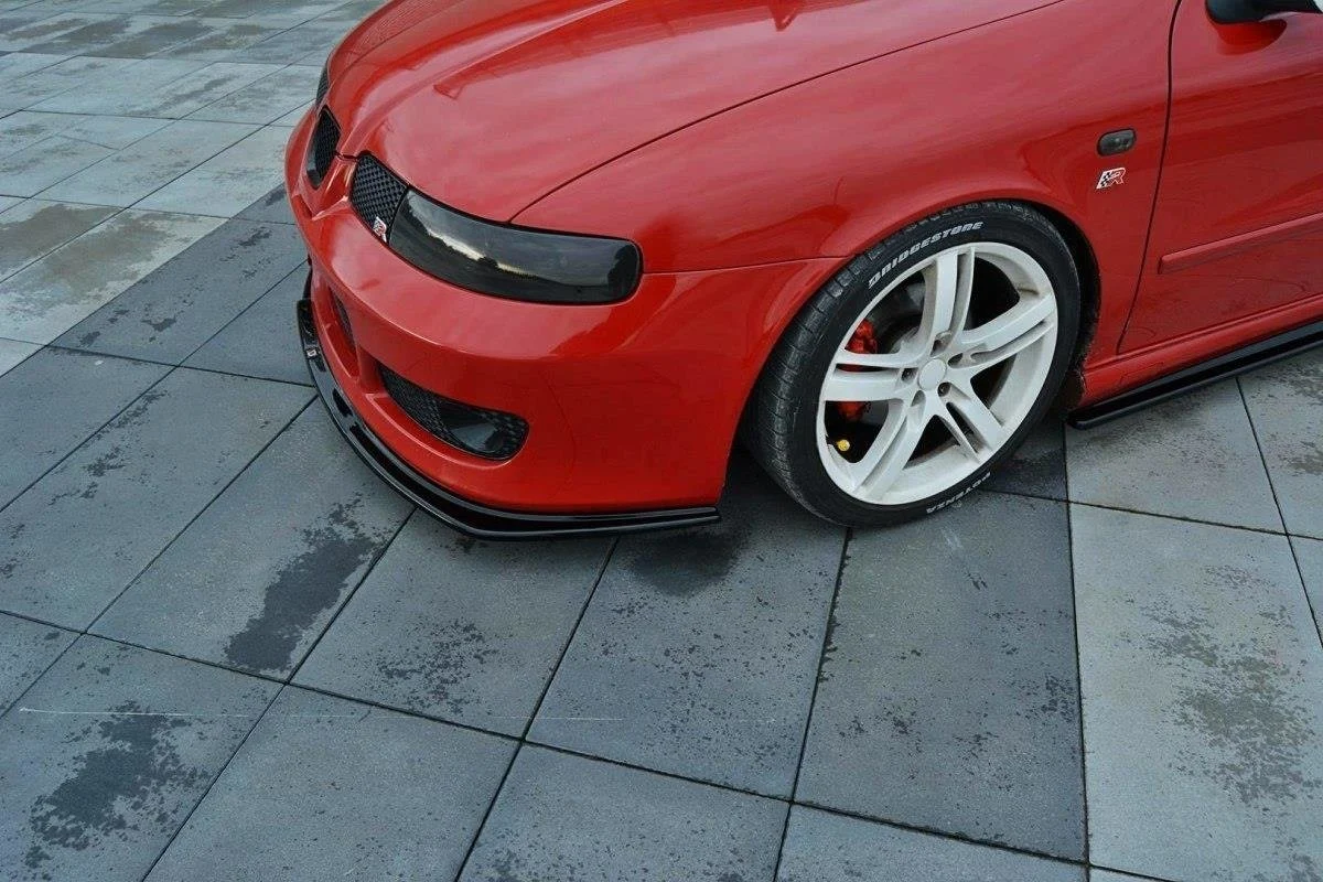 Front Ansatz für v.1 Seat Leon Mk1 Cupra schwarz Hochglanz - Maxton Design