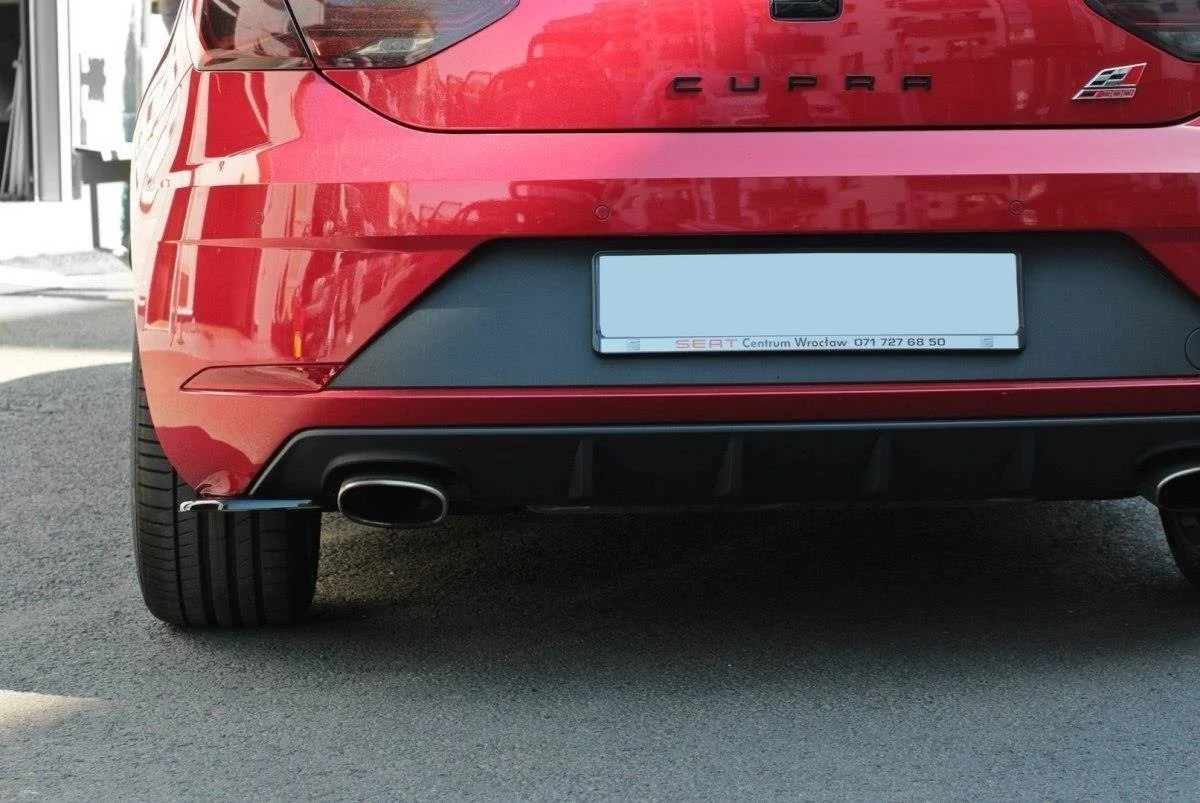 Heck Ansatz Flaps Diffusor für v.1 Seat Leon Mk3 Cupra Facelift Carbon Look - Maxton Design