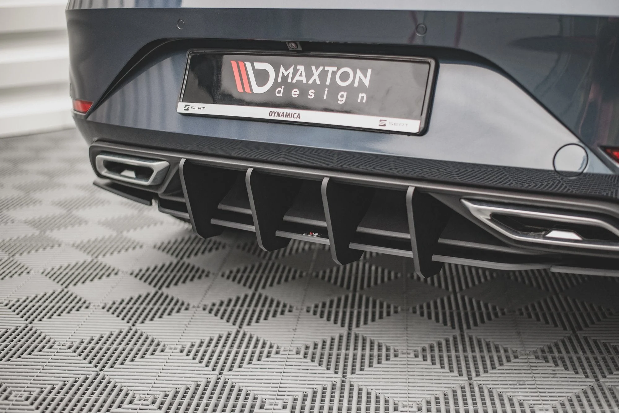 Rennen Street Pro Heckschürze für Seat Leon FR Hatchback Mk4 - Maxton Design