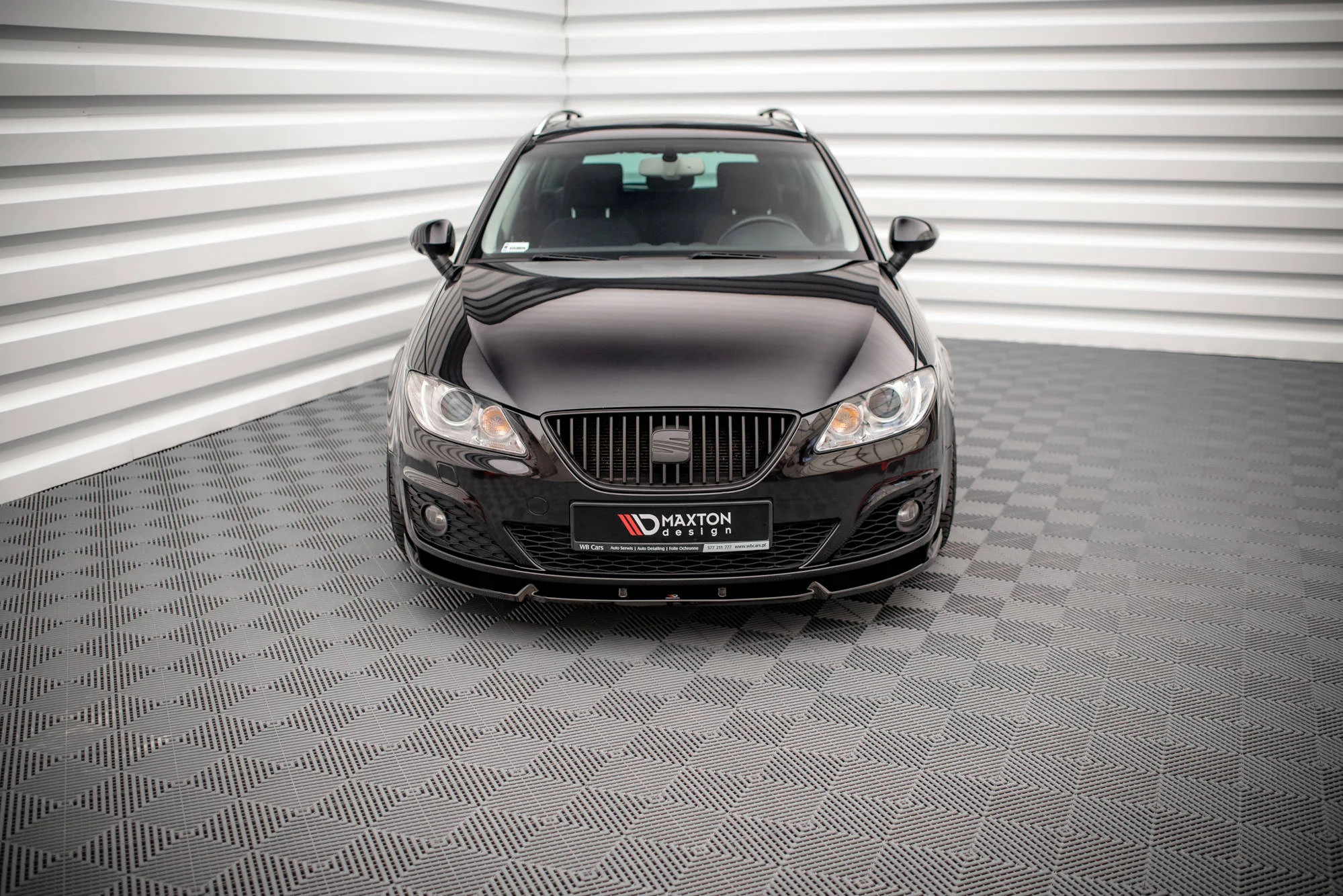 Front Ansatz V.1 für Seat Exeo schwarz matt - Maxton Design
