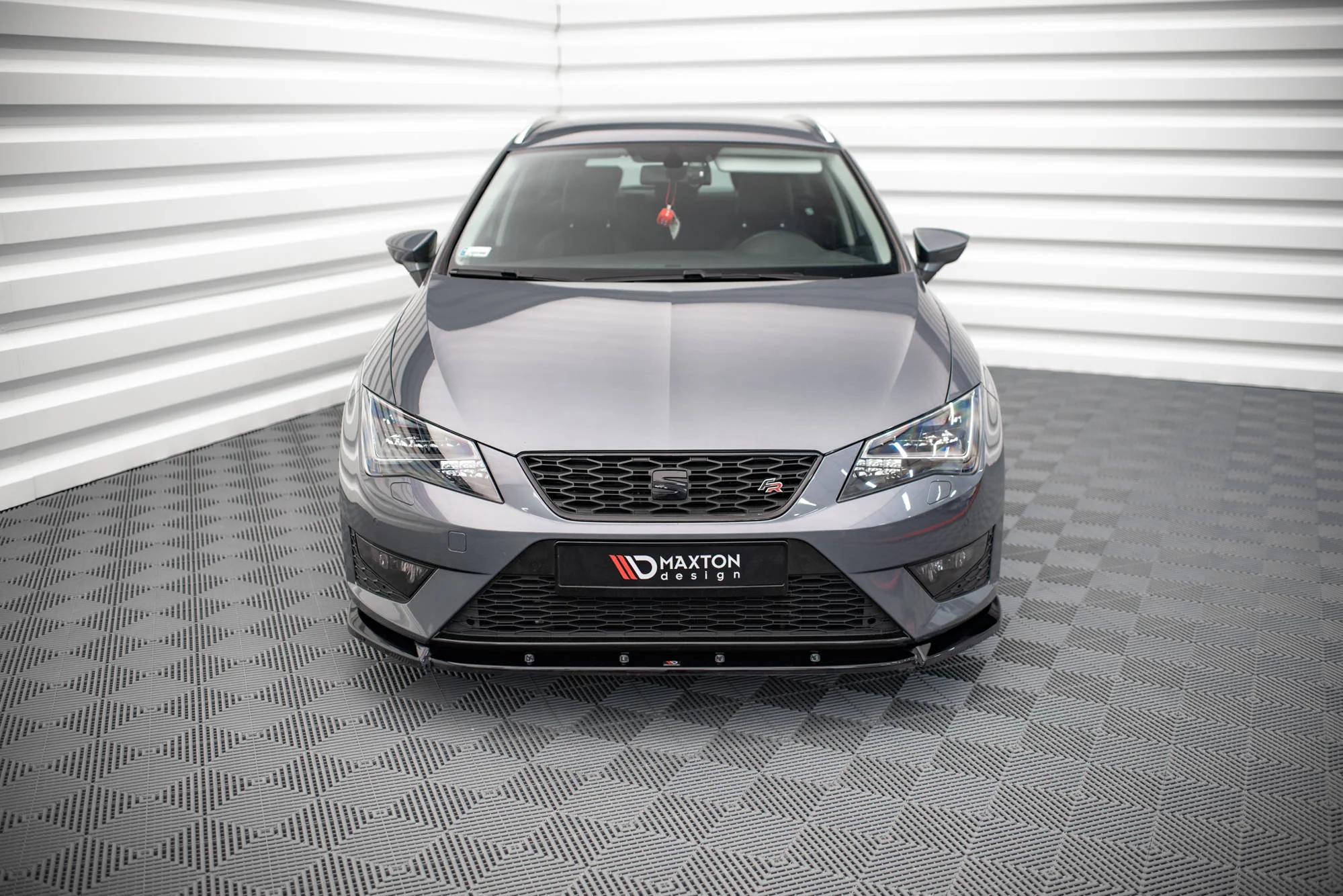 Front Ansatz V.1 für Seat Leon FR / Cupra Mk3 schwarz matt - Maxton Design