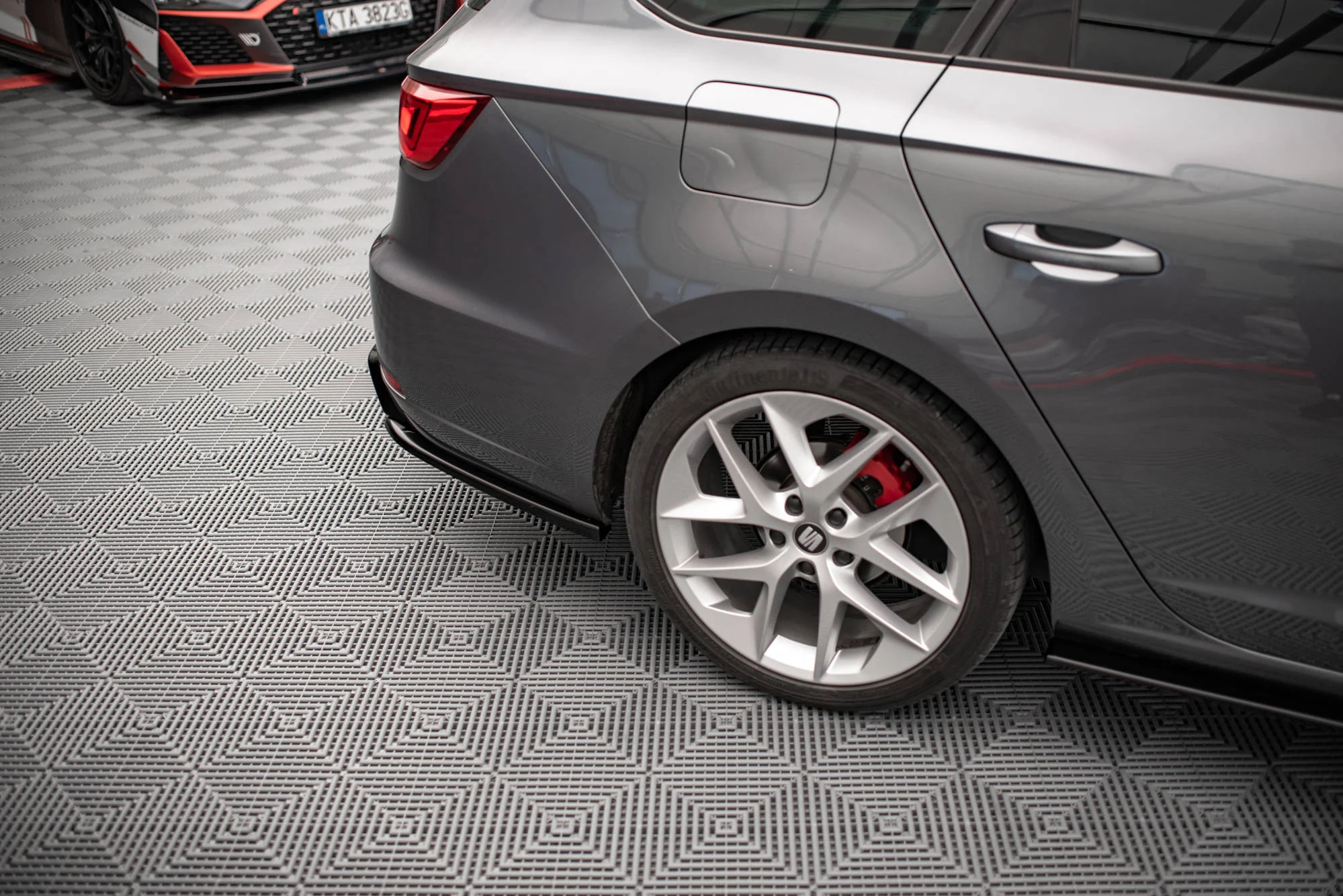 Heck Ansatz Flaps Diffusor V.2 für Seat Leon FR Sportstourer Mk3 Carbon Look - Maxton Design