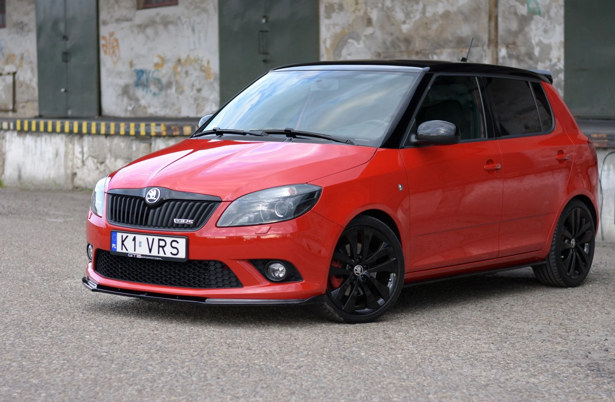 Front Ansatz für SKODA FABIA MK2 RS schwarz Hochglanz - Maxton Design